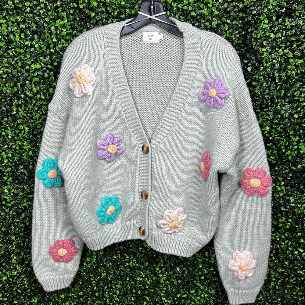 LUNA IVY | 3D Floral Knit Cardigan Sweater - Picture 2 of 7